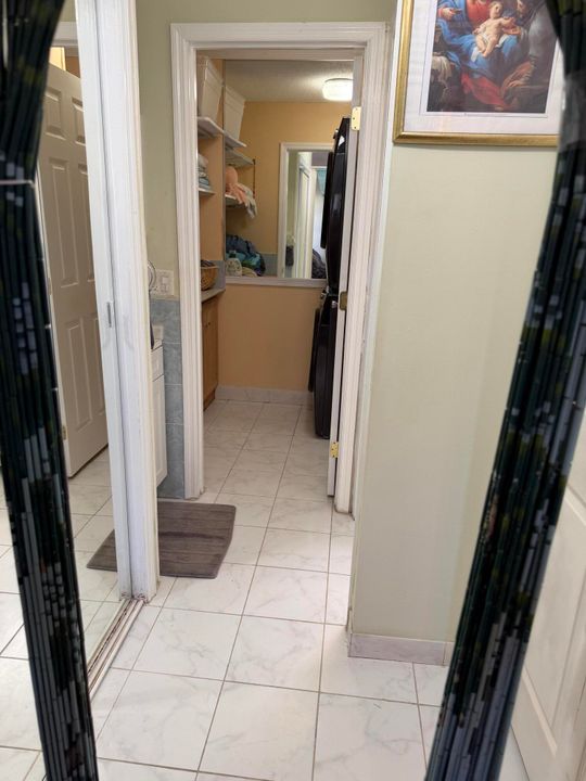 合同活跃: $3,300 (2 贝兹, 2 浴室, 1332 平方英尺)