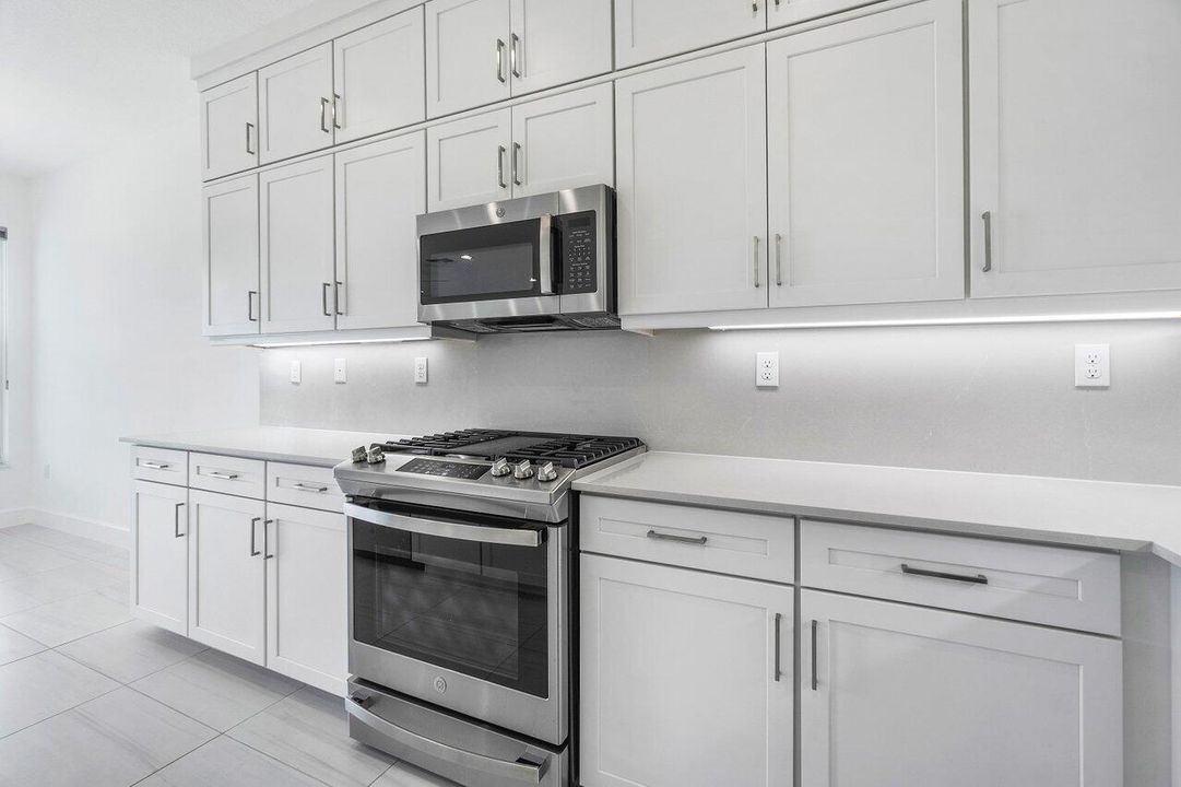 For Sale: $775,000 (4 beds, 3 baths, 2396 Square Feet)