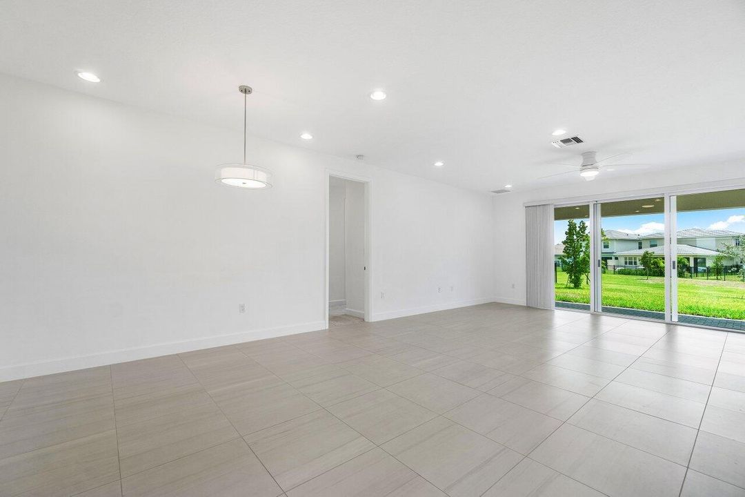 For Sale: $775,000 (4 beds, 3 baths, 2396 Square Feet)