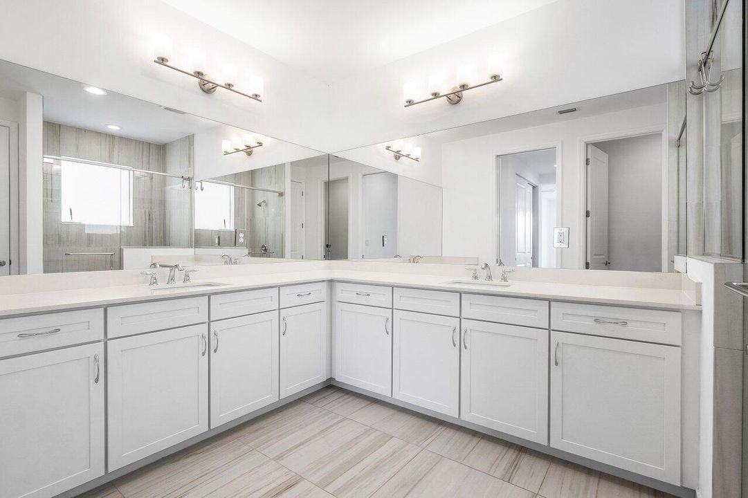 For Sale: $775,000 (4 beds, 3 baths, 2396 Square Feet)