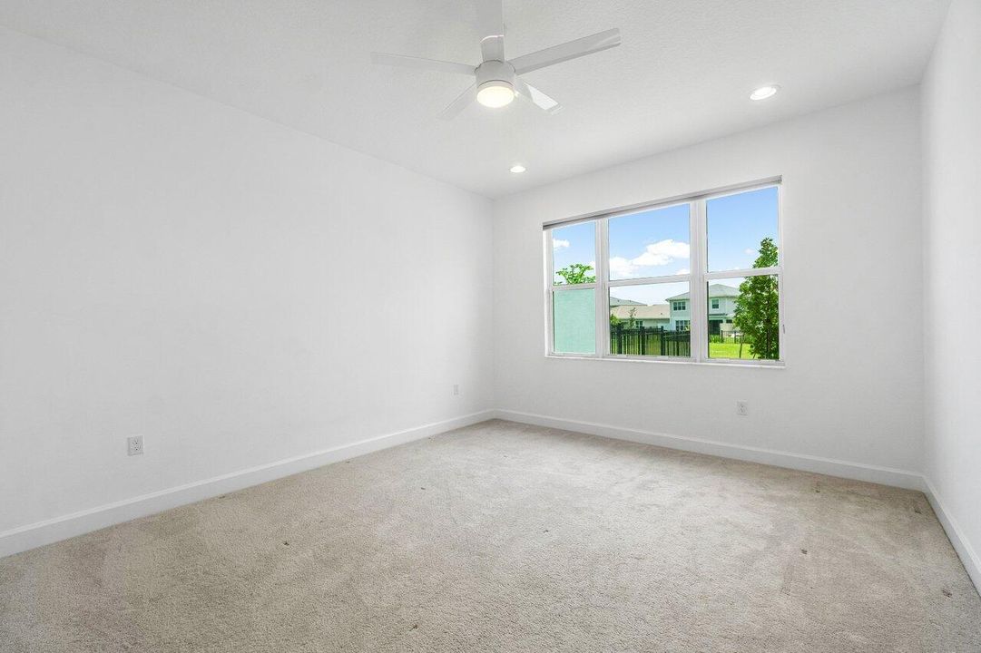 For Sale: $775,000 (4 beds, 3 baths, 2396 Square Feet)