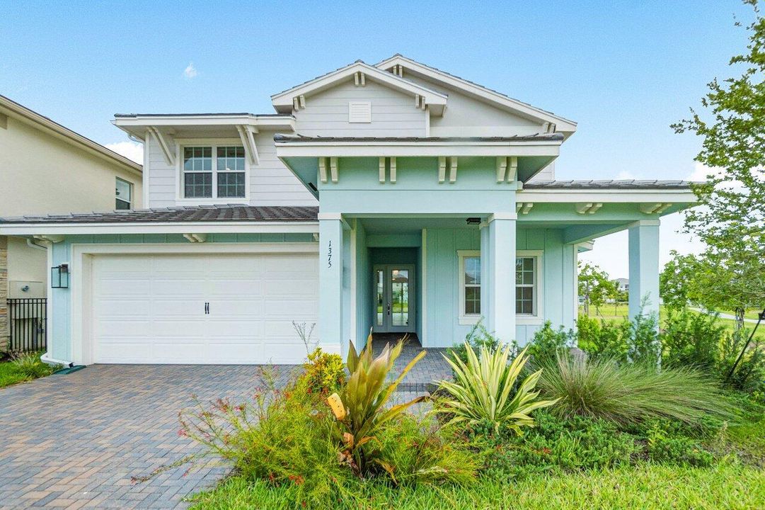 For Sale: $775,000 (4 beds, 3 baths, 2396 Square Feet)