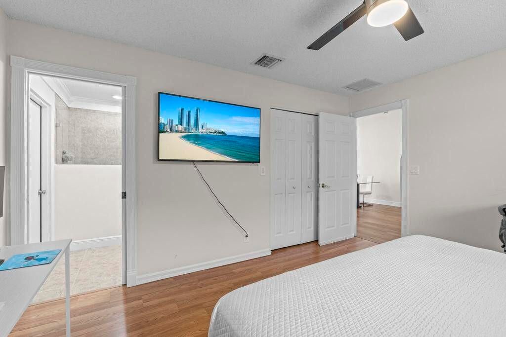 В аренду: $3,995 (3 спален, 2 ванн, 1266 Квадратных фут)