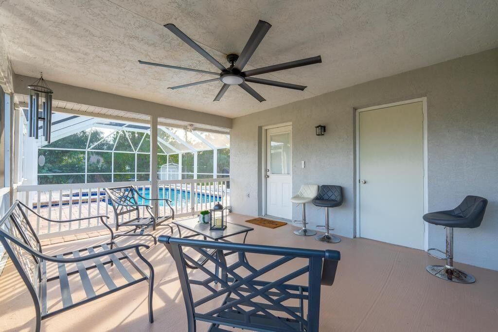 В аренду: $3,995 (3 спален, 2 ванн, 1266 Квадратных фут)