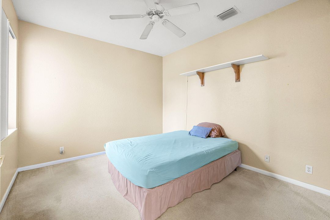 合同活跃: $325,000 (3 贝兹, 2 浴室, 1599 平方英尺)