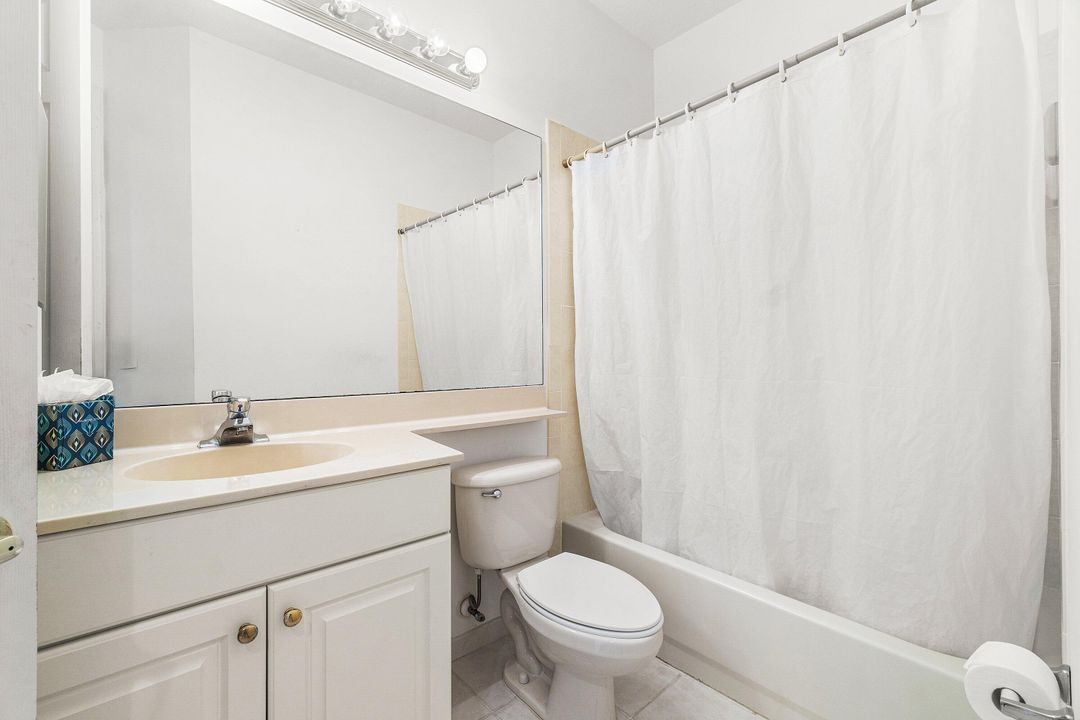 合同活跃: $325,000 (3 贝兹, 2 浴室, 1599 平方英尺)