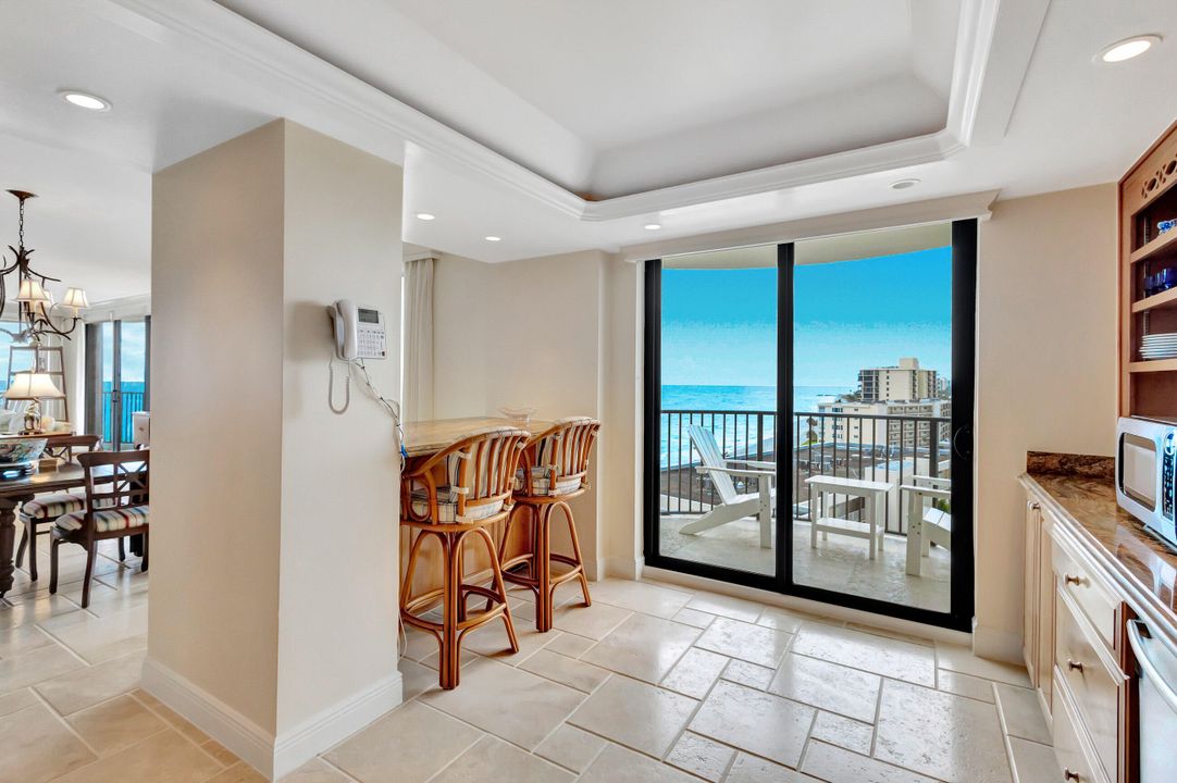 For Rent: $13,000 (3 beds, 2 baths, 2100 Square Feet)