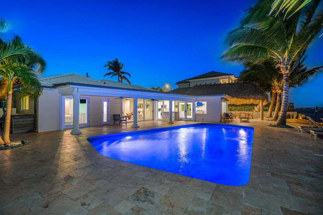 For Rent: $10,000 (3 beds, 2 baths, 1513 Square Feet)