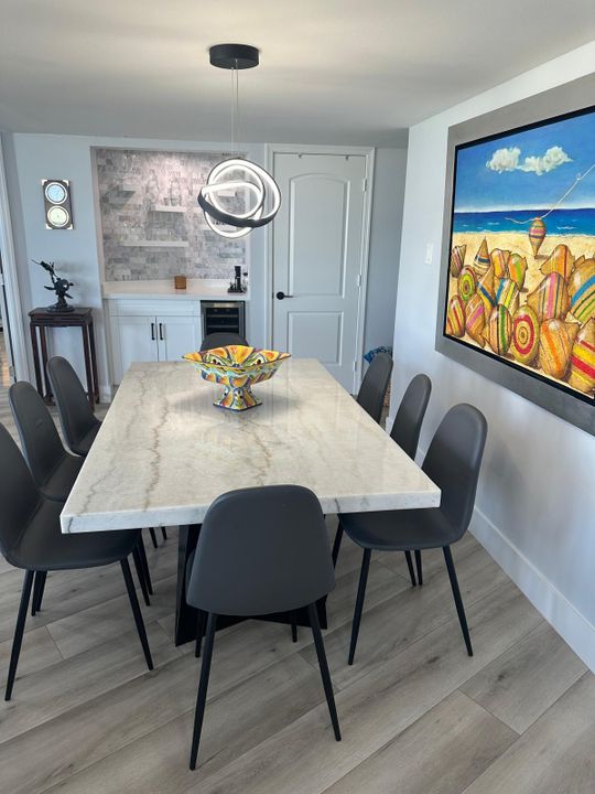 For Rent: $5,000 (2 beds, 2 baths, 1223 Square Feet)