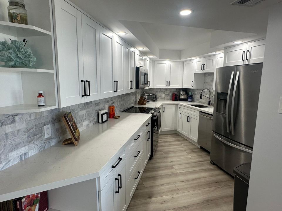 For Rent: $5,000 (2 beds, 2 baths, 1223 Square Feet)