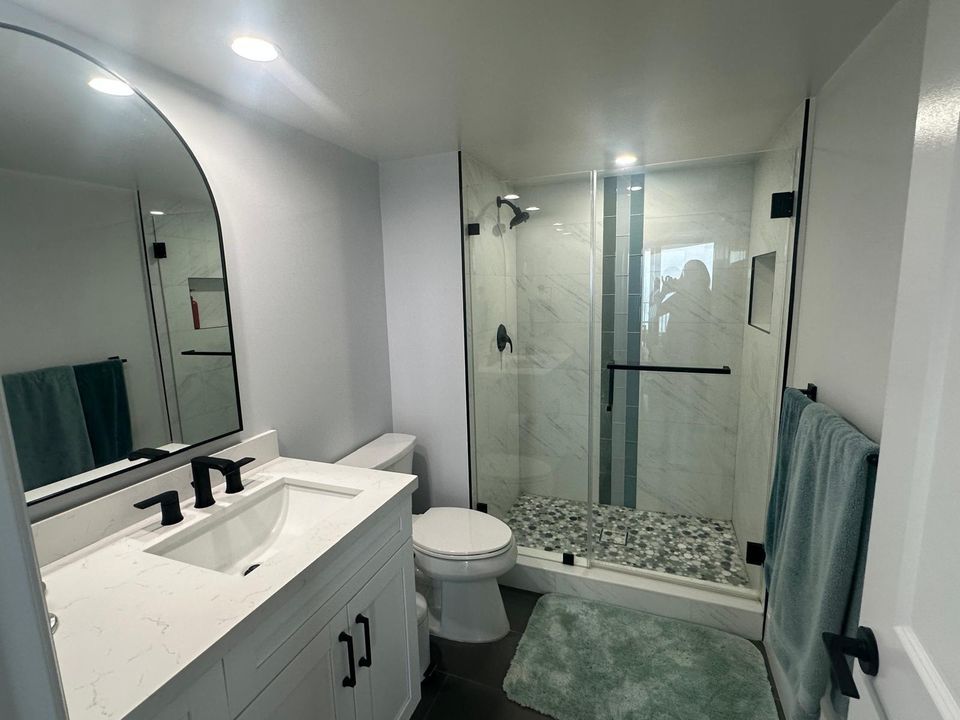 For Rent: $5,000 (2 beds, 2 baths, 1223 Square Feet)