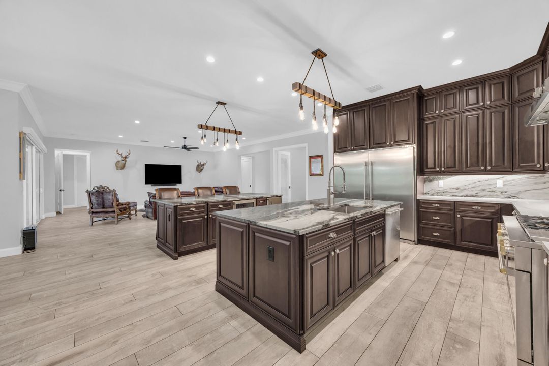 待售: $3,450,000 (5 贝兹, 6 浴室, 3804 平方英尺)