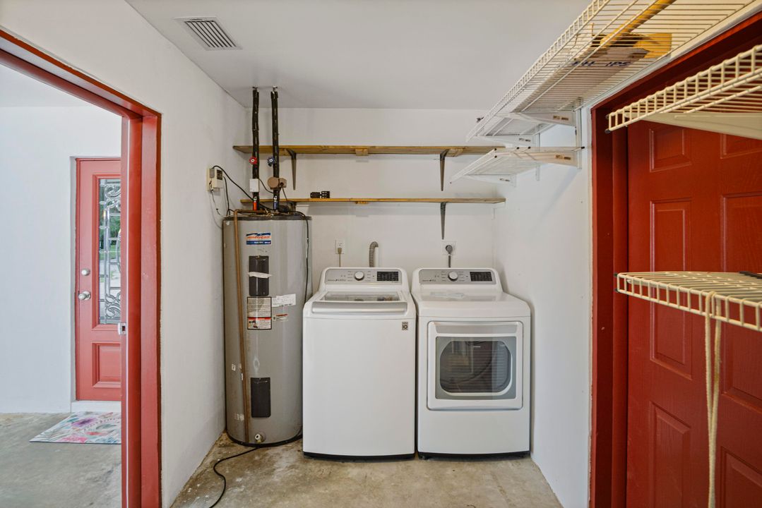 For Sale: $425,000 (4 beds, 2 baths, 1648 Square Feet)