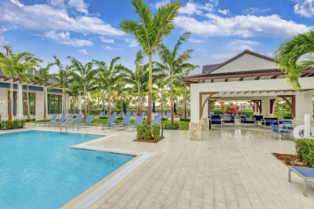 For Sale: $875,000 (3 beds, 2 baths, 2298 Square Feet)