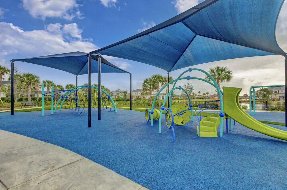 For Sale: $875,000 (3 beds, 2 baths, 2298 Square Feet)