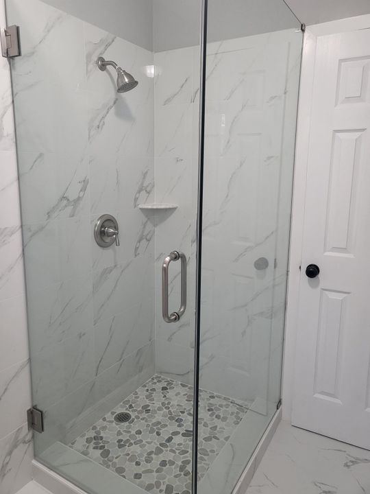 For Sale: $350,000 (3 beds, 2 baths, 1074 Square Feet)