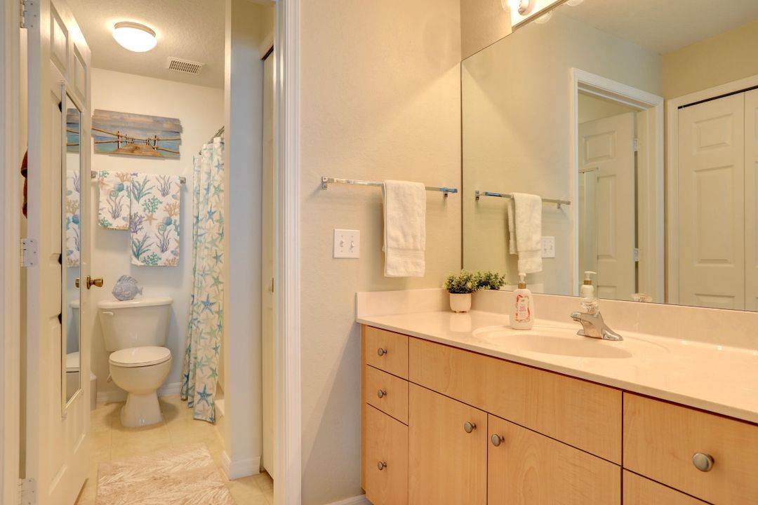 На продажу: $169,000 (2 спален, 2 ванн, 1319 Квадратных фут)