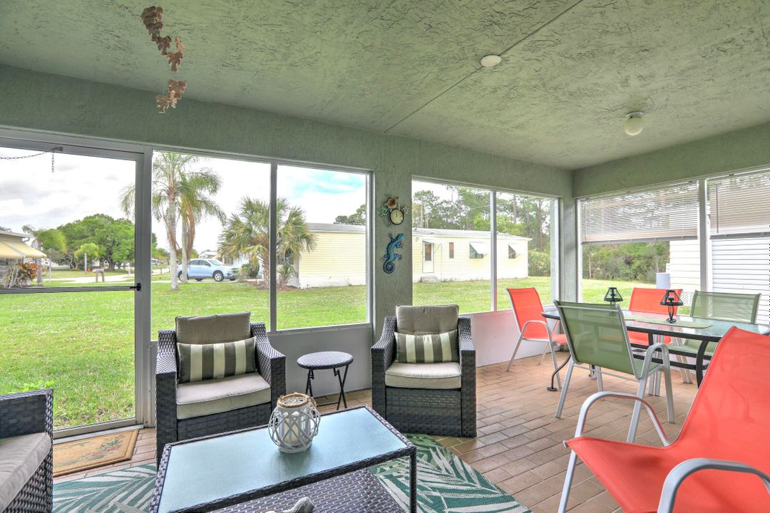 На продажу: $169,000 (2 спален, 2 ванн, 1319 Квадратных фут)