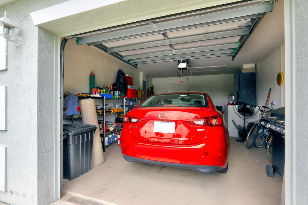 На продажу: $169,000 (2 спален, 2 ванн, 1319 Квадратных фут)