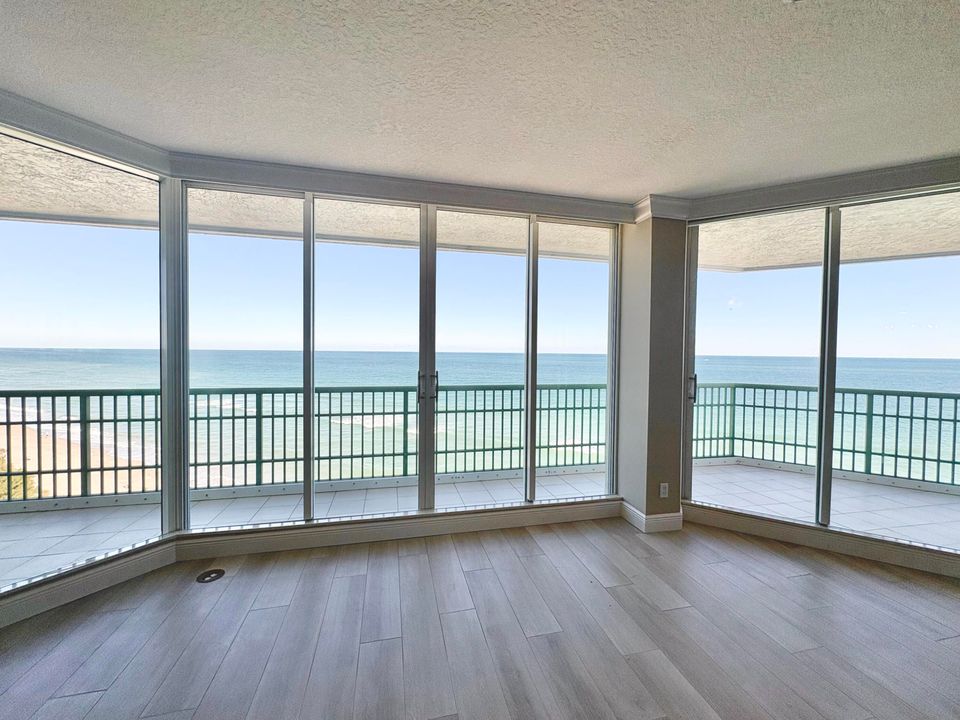 For Sale: $1,075,000 (3 beds, 2 baths, 1929 Square Feet)