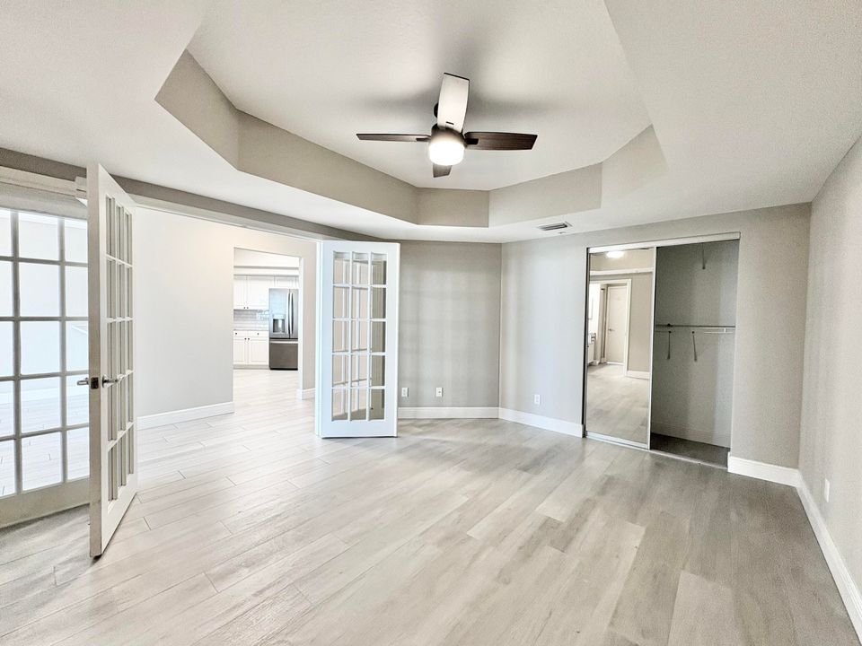 For Sale: $1,075,000 (3 beds, 2 baths, 1929 Square Feet)