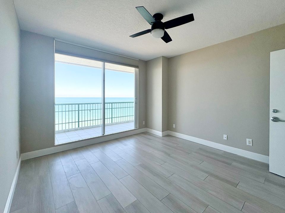 For Sale: $1,075,000 (3 beds, 2 baths, 1929 Square Feet)