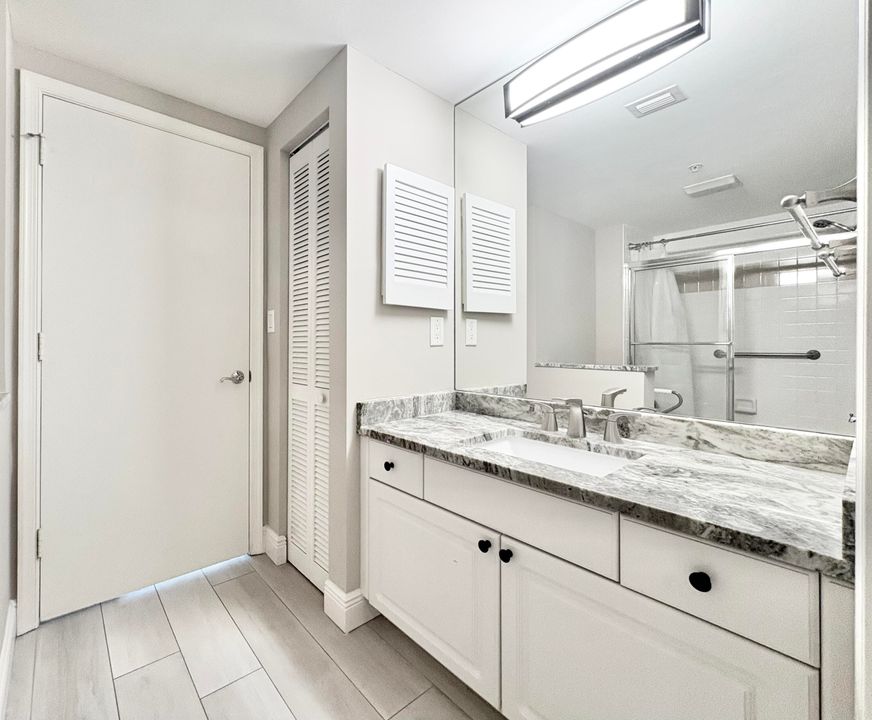 For Sale: $1,075,000 (3 beds, 2 baths, 1929 Square Feet)