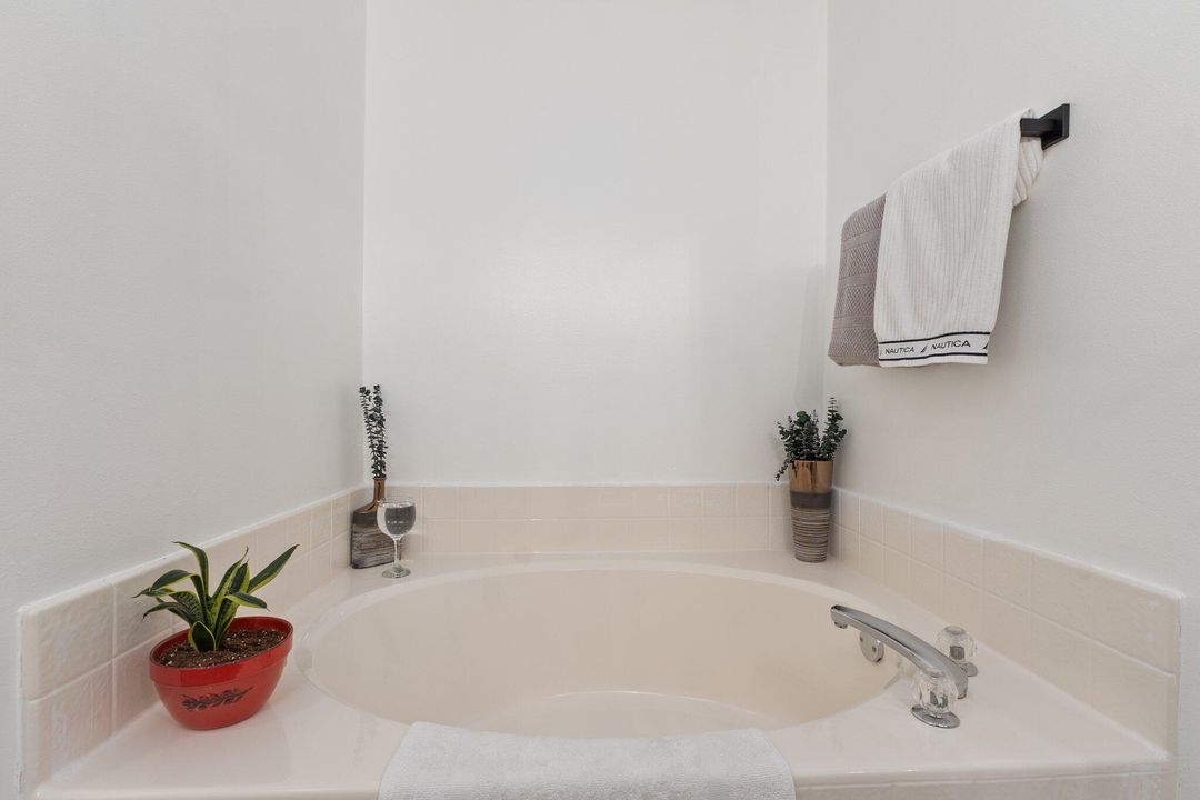 出租: $2,650 (3 贝兹, 2 浴室, 1444 平方英尺)