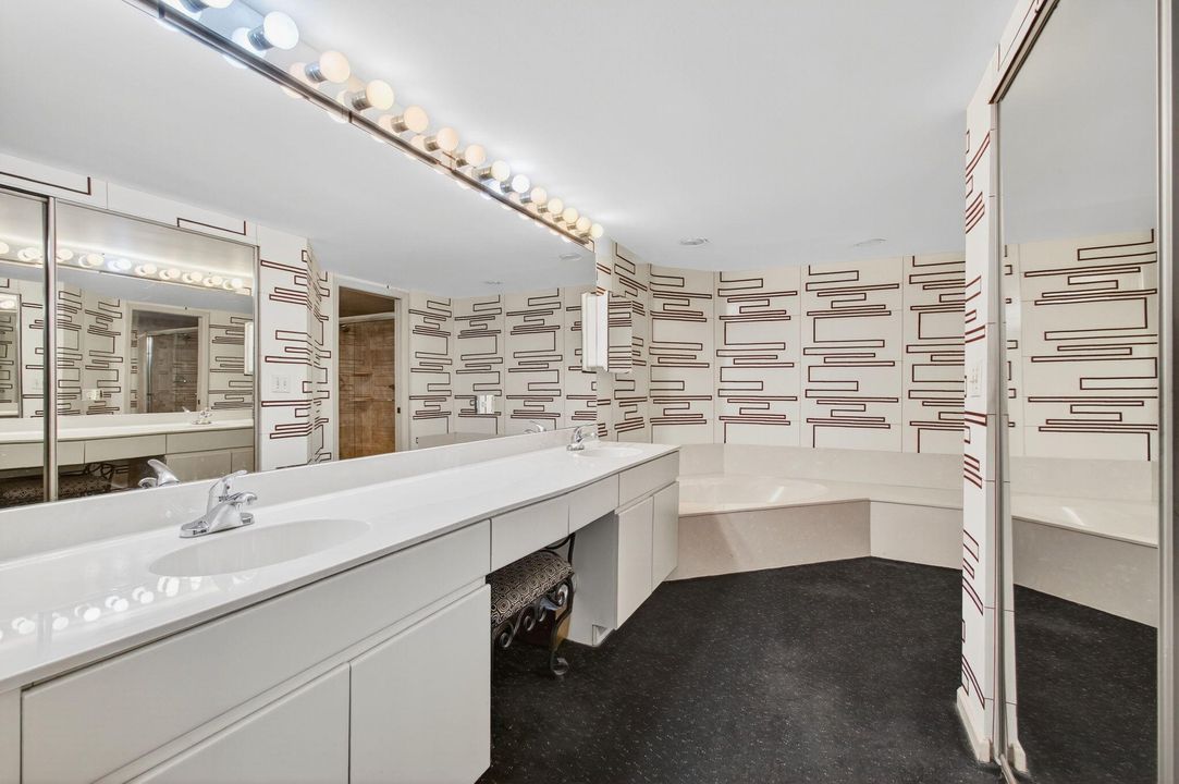 На продажу: $299,000 (2 спален, 2 ванн, 1513 Квадратных фут)