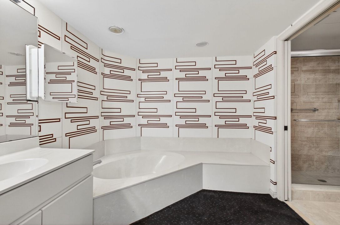 На продажу: $299,000 (2 спален, 2 ванн, 1513 Квадратных фут)