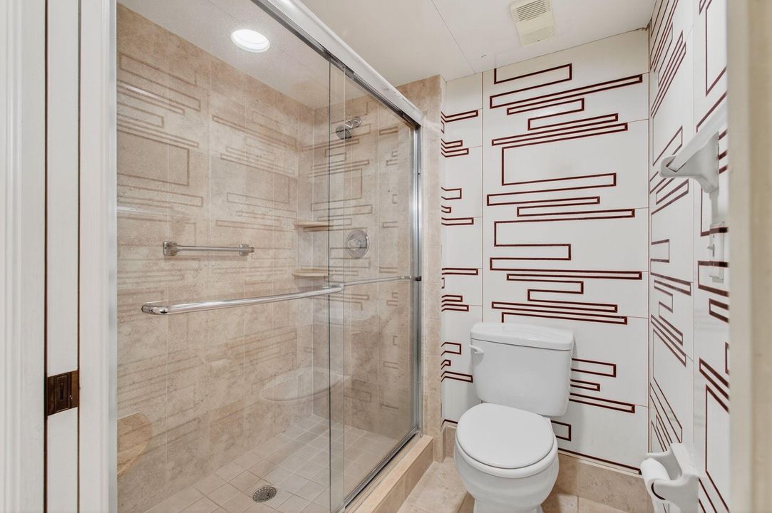 На продажу: $299,000 (2 спален, 2 ванн, 1513 Квадратных фут)