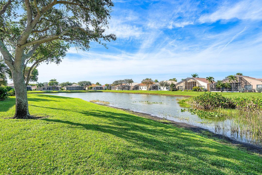 For Sale: $549,000 (4 beds, 2 baths, 2319 Square Feet)