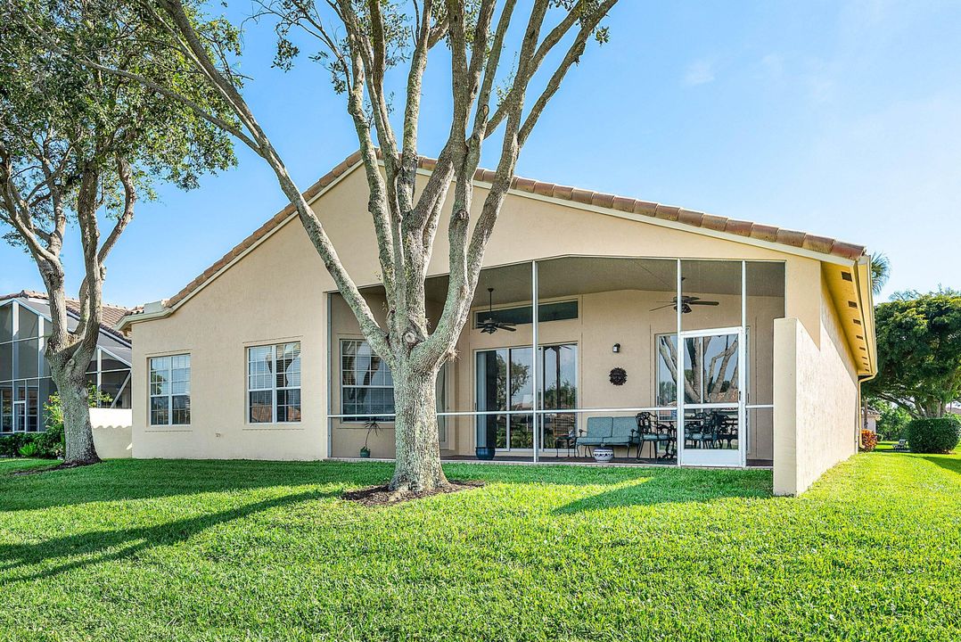 For Sale: $549,000 (4 beds, 2 baths, 2319 Square Feet)