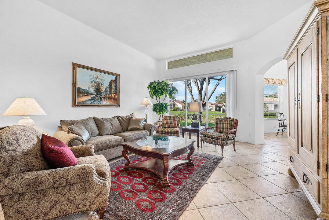 For Sale: $549,000 (4 beds, 2 baths, 2319 Square Feet)