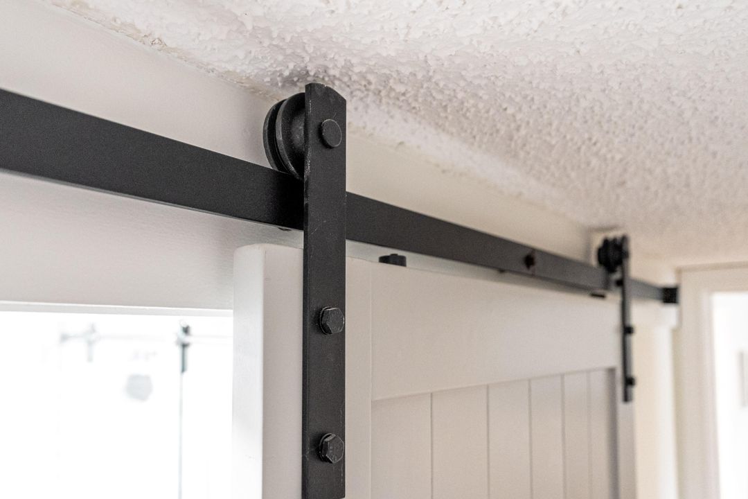 For Sale: $259,900 (2 beds, 2 baths, 1000 Square Feet)