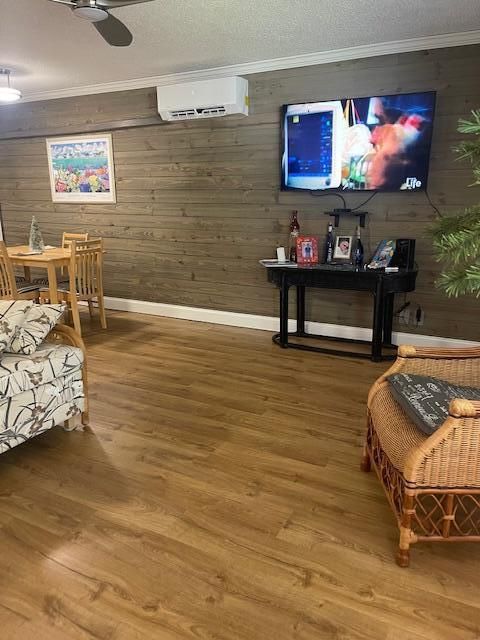 Activo con contrato: $90,000 (1 camas, 1 baños, 702 Pies cuadrados)