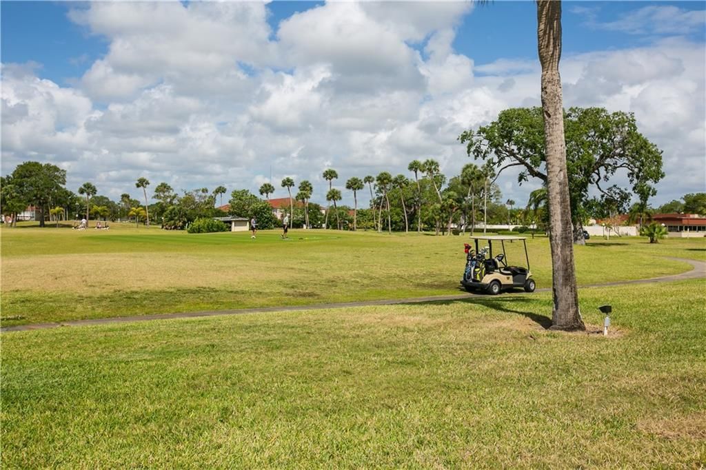 For Sale: $105,000 (1 beds, 1 baths, 630 Square Feet)