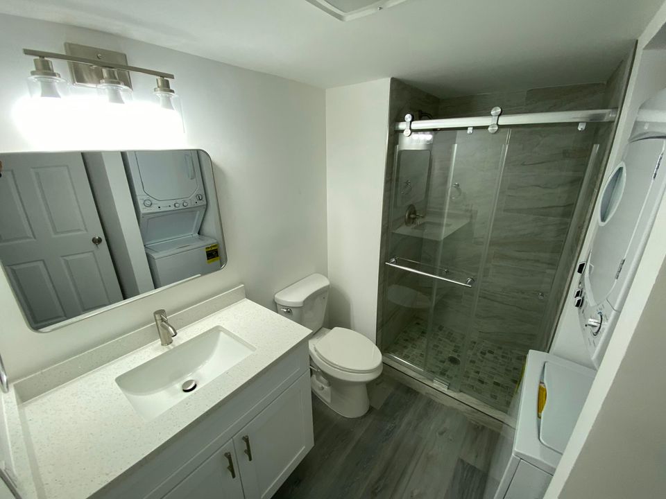 For Rent: $2,490 (2 beds, 2 baths, 1216 Square Feet)