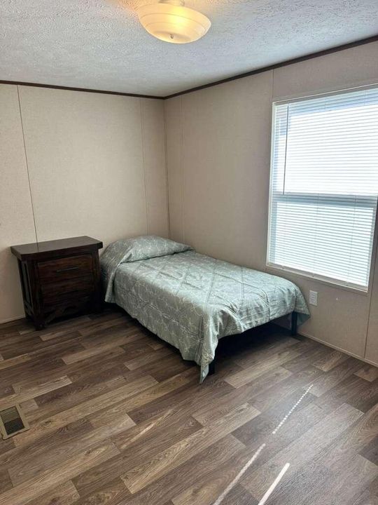 待售: $204,900 (3 贝兹, 2 浴室, 924 平方英尺)