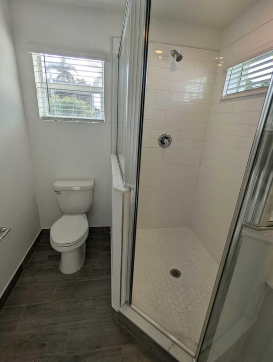 В аренду: $3,000 (4 спален, 2 ванн, 1750 Квадратных фут)