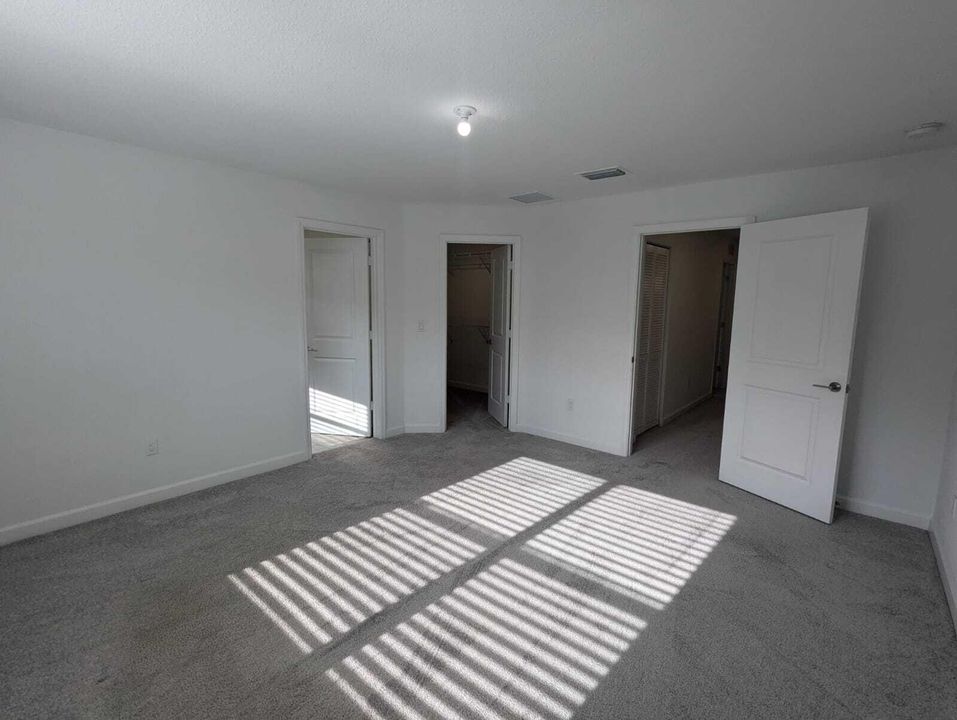 В аренду: $3,000 (4 спален, 2 ванн, 1750 Квадратных фут)