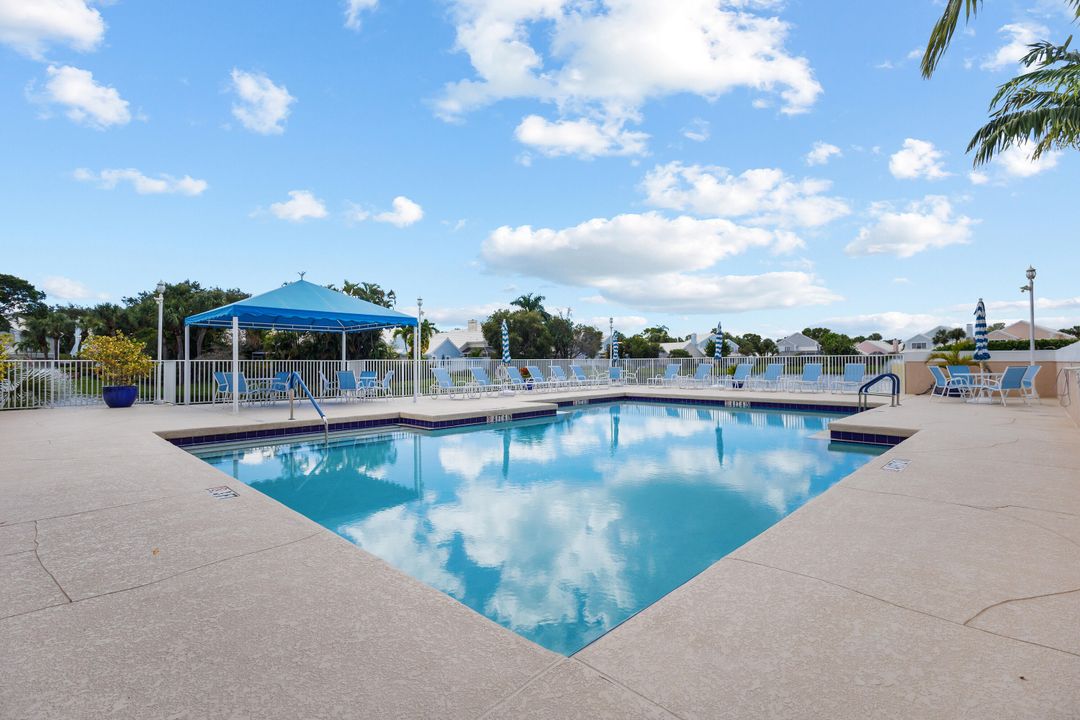 待售: $710,000 (3 贝兹, 2 浴室, 2149 平方英尺)