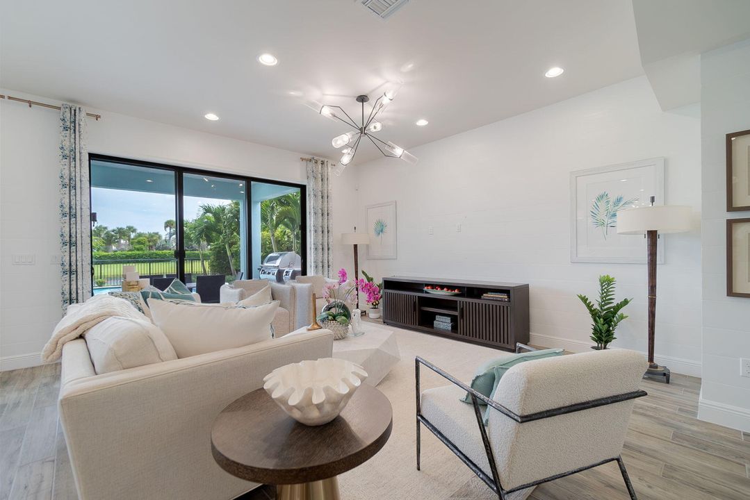 For Rent: $5,000 (4 beds, 2 baths, 2155 Square Feet)