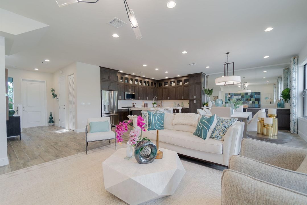 For Rent: $5,000 (4 beds, 2 baths, 2155 Square Feet)