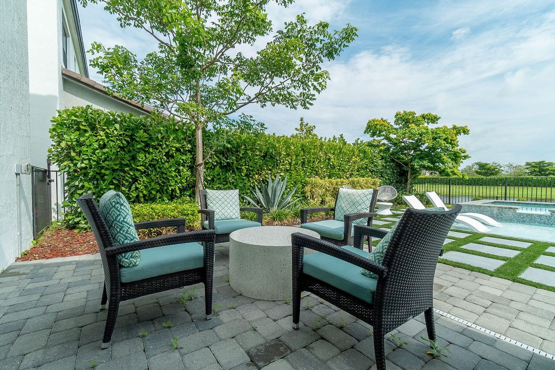 For Rent: $5,000 (4 beds, 2 baths, 2155 Square Feet)