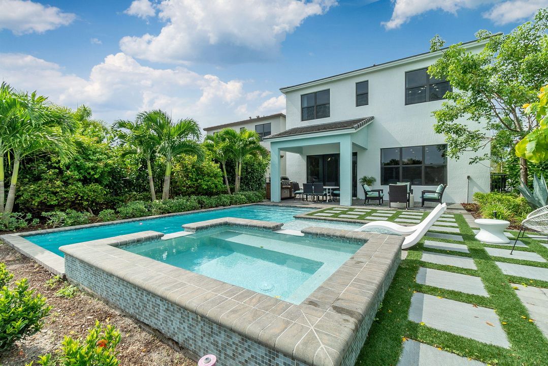 For Rent: $5,000 (4 beds, 2 baths, 2155 Square Feet)