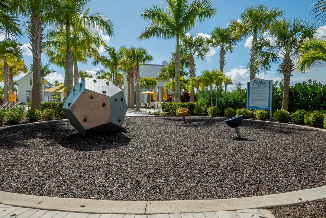 For Rent: $5,000 (4 beds, 2 baths, 2155 Square Feet)