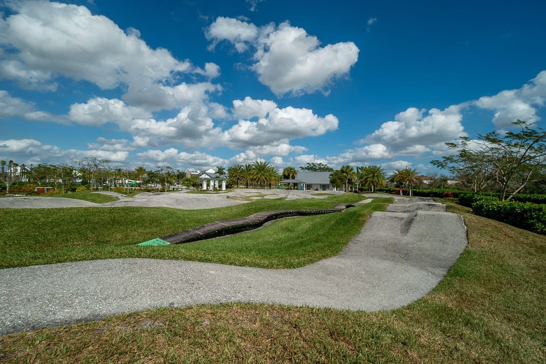 For Rent: $5,000 (4 beds, 2 baths, 2155 Square Feet)