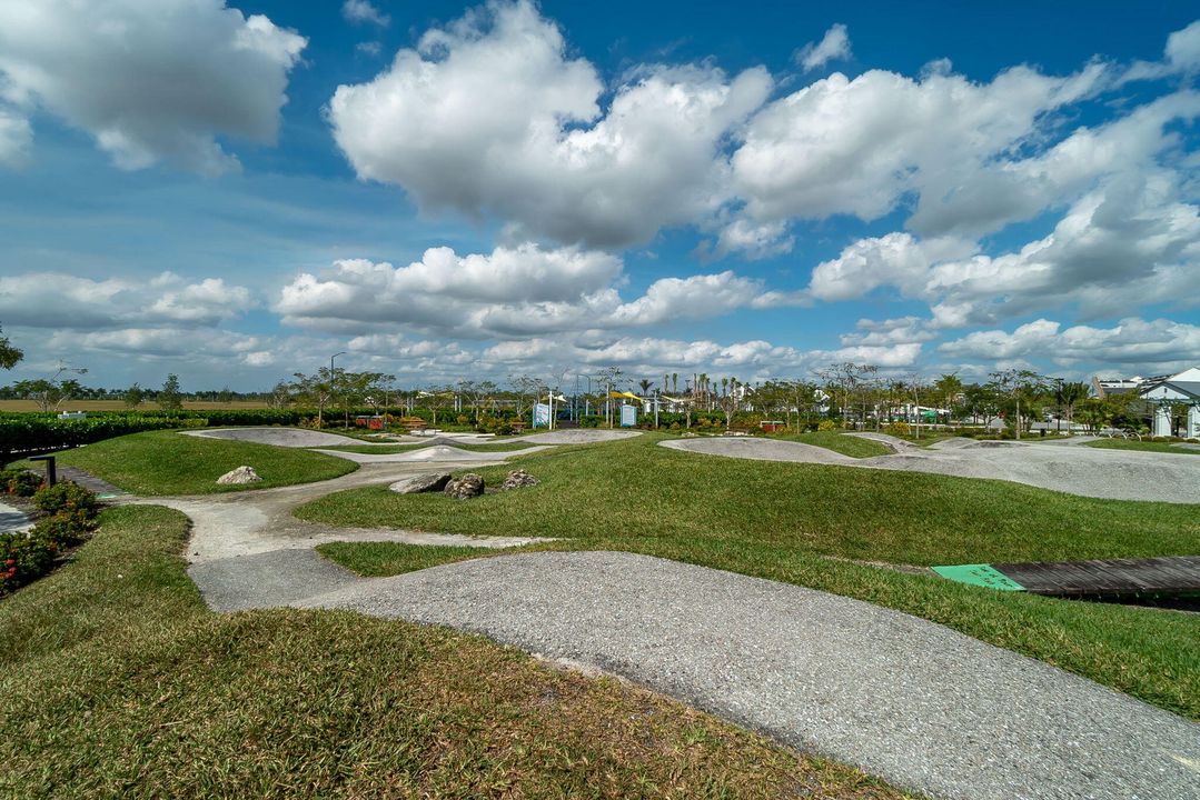 For Rent: $5,000 (4 beds, 2 baths, 2155 Square Feet)