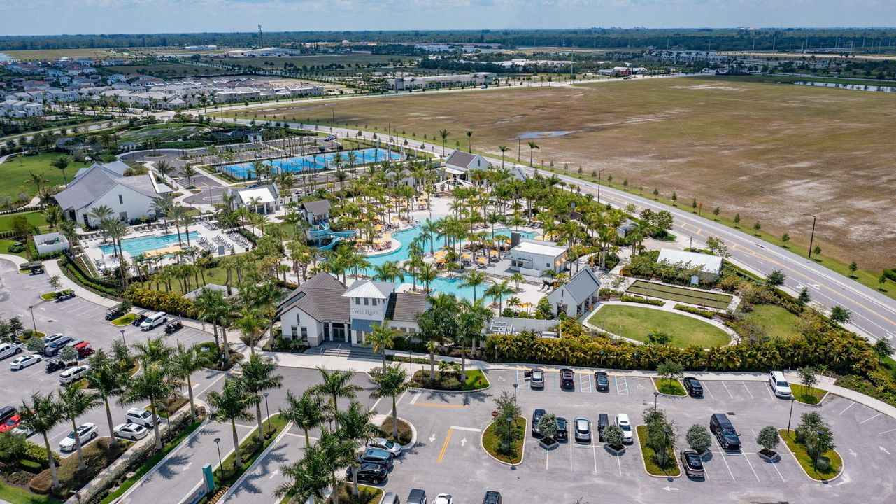 For Rent: $5,000 (4 beds, 2 baths, 2155 Square Feet)